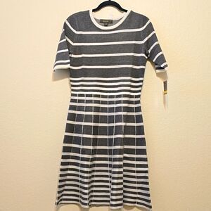 MELONIE KNIT Dress‎ SIZE MEDIUM